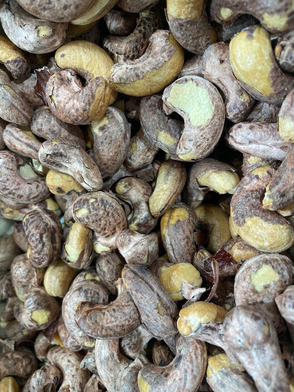 Cashew Roasted with Skin 180 (Borma) - Jumbo - ArabianDates.ae