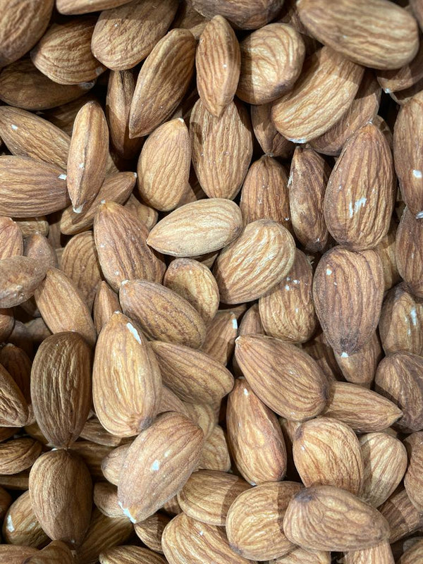 Buy Premium Almond (Badam 16/18) - ArabianDates.ae