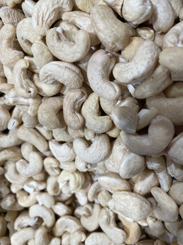 Cashew Nut (180)- Jumbo - ArabianDates.ae